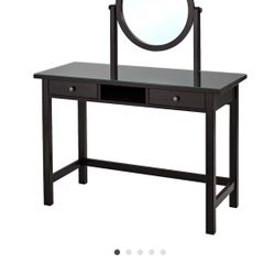 Vanity Dresser With Mirror
