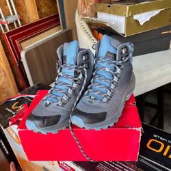 Merrell Hiking  Boots 