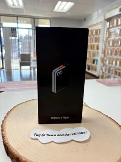  📱 Galaxy Z Flip 6 for $499 or $1 Down !?! Folding Phones Just Got Affordable