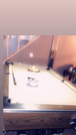 Pool table/ light/ sticks/ balls