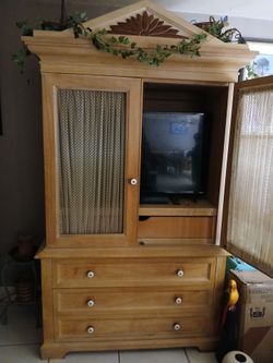 TV armoire