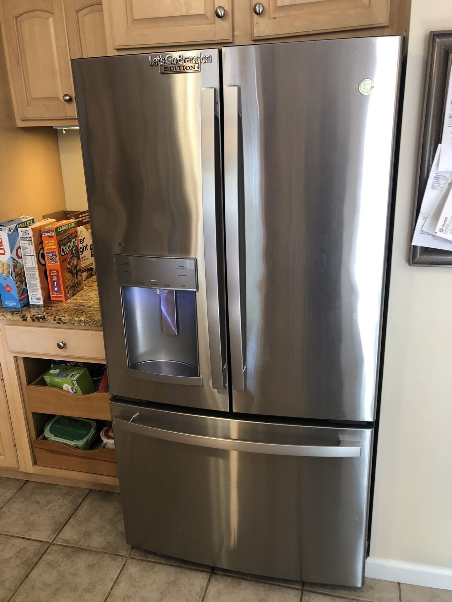 GE Fridge Good Condition