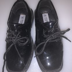 Boys Black Dress Shoes Size 8 for $8