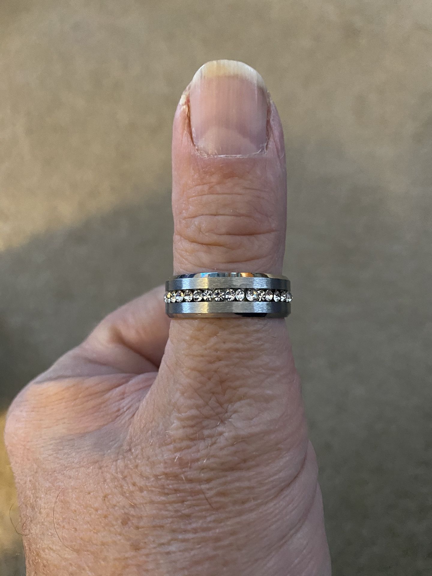 Men’s titanium wedding ring/band Size 11 New
