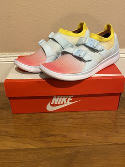 W Air Sockracer Flyjnit Brand new