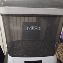 Bottle sterilizer and dryer