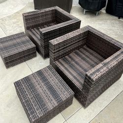 Outdoor Patio Rattan Chairs And Ottomans