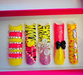 Press on nails