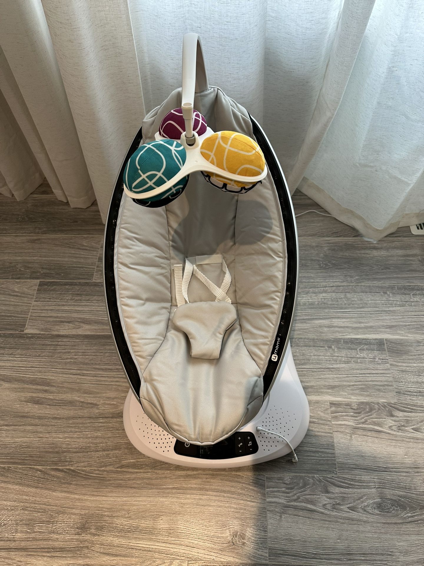 mamaRoo multi-motion Swing