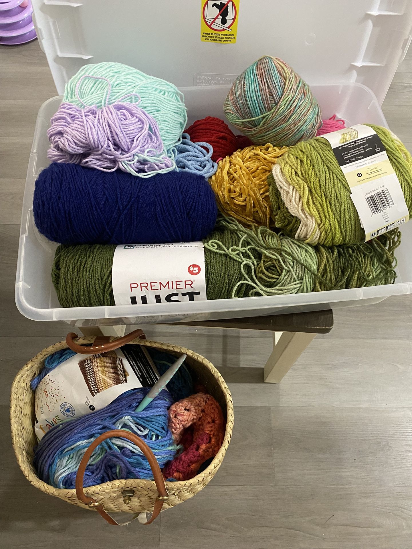 Yarn & Crochet Hooks 