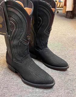 Botas de piel con suela Roja para hombre