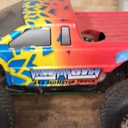 XTM mammoth 4x4 Notro Truck 