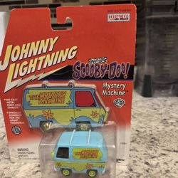 Mystery Machine Johnny Lighting 