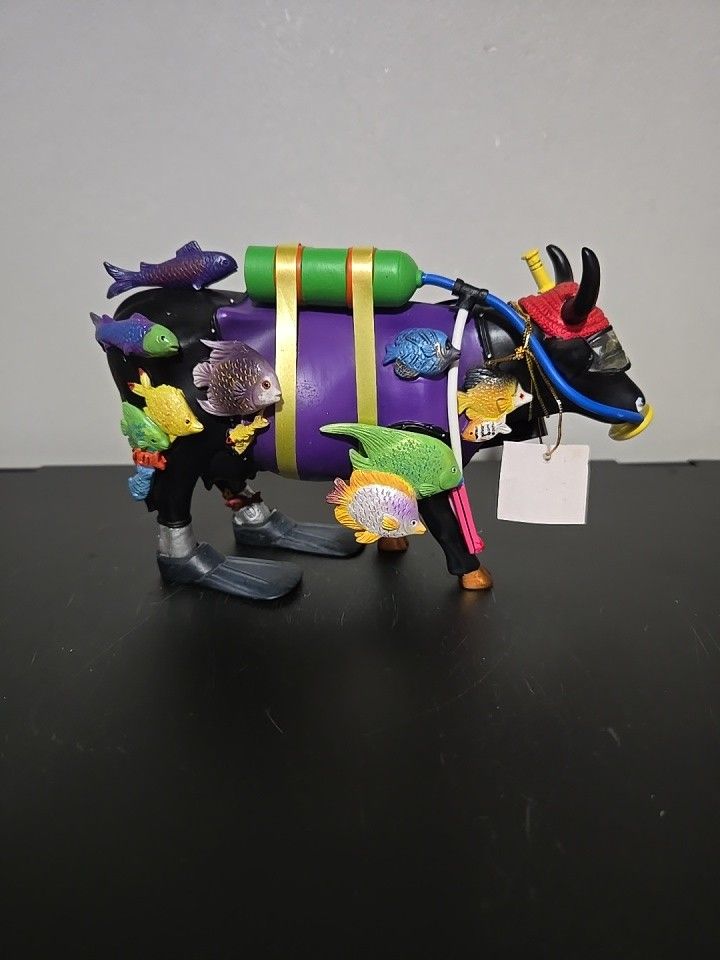 COW PARADE Figurine "Jacque  MOOsteau" #7745 with tags and box.
