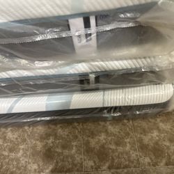 King Queen Size Tempurpedic ProAdapt,  ProBreeze,  LuxeBreeze Mattress  Pro Breeze /Luxe Adapt /Pro Adapt /Adapt /cloud /Tempur pedic contour Supreme 