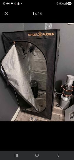 Grow tent and lights
