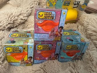 Glitter Duck Cube Squishy