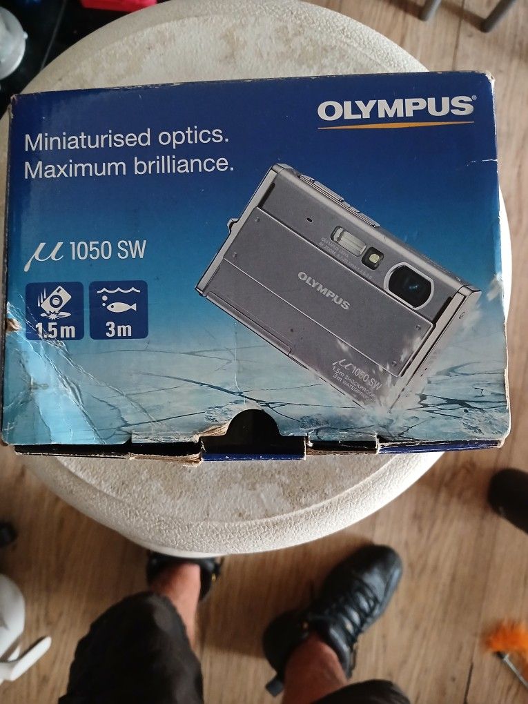Olympu 1050sw Waterproof Camera No Case Needed