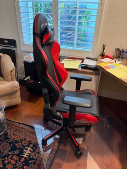 DXracer High Back Office/Gaming Chair