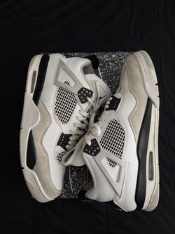 Men’s Jordan 4 Military Black