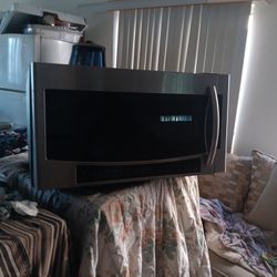 Samsung Microwave Length 30" Height 15"