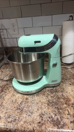 Stand mixer