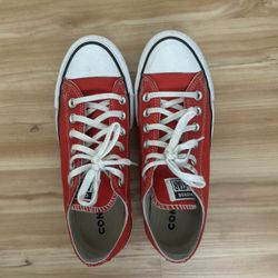 Converse Women’s Size 6 
