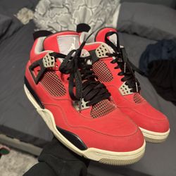 Jordan 4 Torro