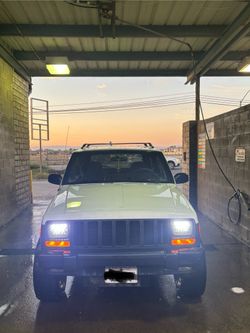 2000 Jeep Cherokee