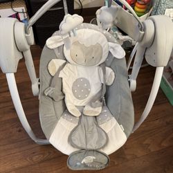 Baby swing