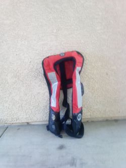 Mustang Hydrostatic Inflatable PFD Hi-Vis w/ SOLAS