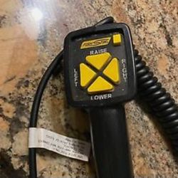 FISHER MINUTE MOUNT PLOW FISH STIK CONTROLLER 6 PIN STRAIGHT BLADE

