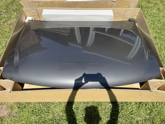 Hood Off A 2000 Chevy 1(contact info removed). *like New*