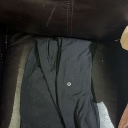 lulu joggers 