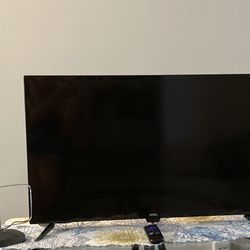 Onn LED Roku 32” Smart TV