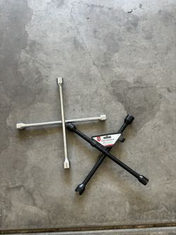 Lug Wrench