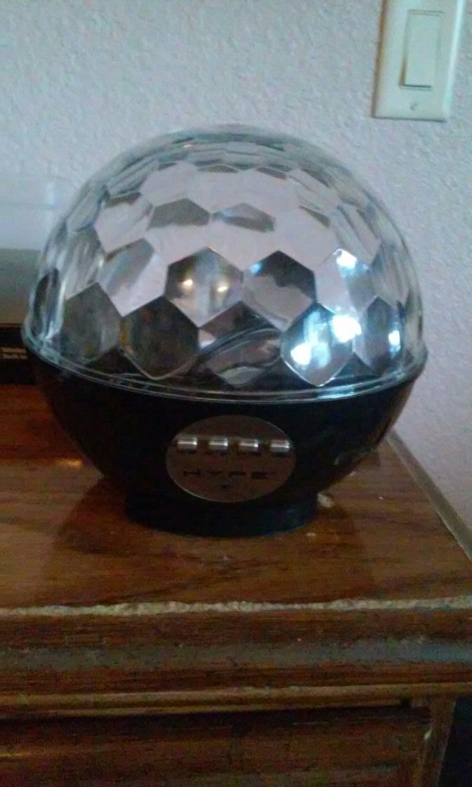 Disco ball bluetooth speaker