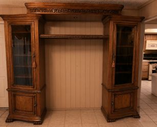 Beautiful Havertys entertainment center