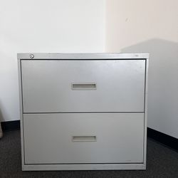 Filing Cabinet 36x18x28 HON Brand