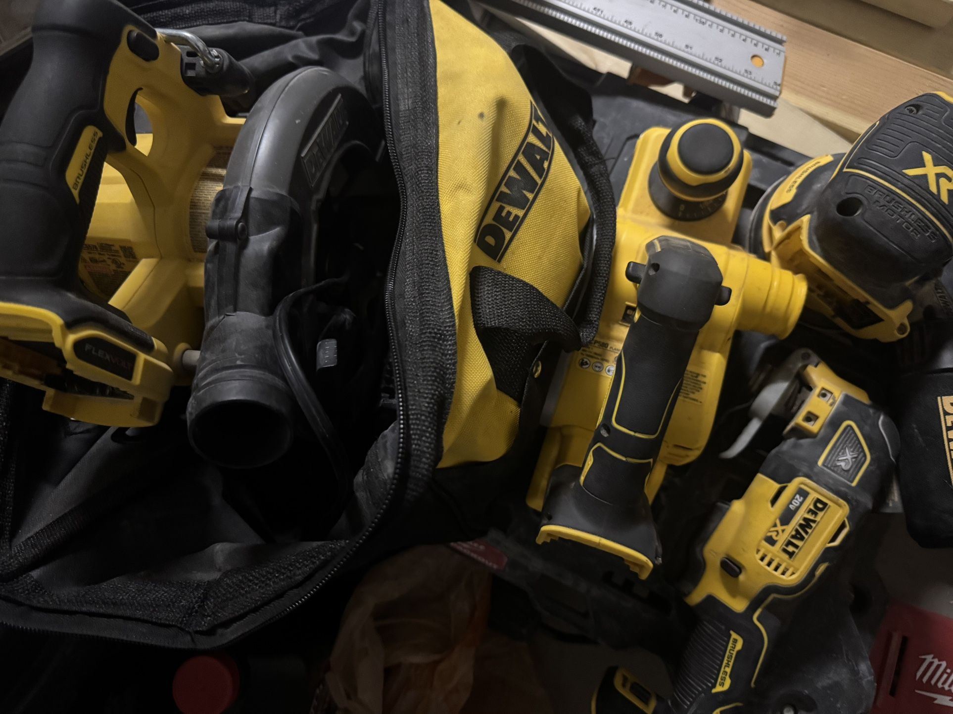 DeWALT XR/60V Tools