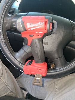 BRAND NEW IMPACT MILWAUKE 18 VOLTS