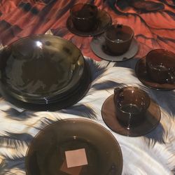 Vecero made In France Dishware Set