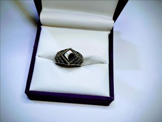 Sterling Silver ring with black onyx