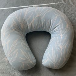 Boppy  Pillow 