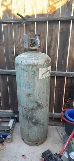 Full 100lb propane tank not certified selling as is