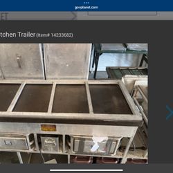 Restaurant Commercial Equipment.                 5 Foot Grill.         Stainless steel.