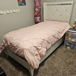 Ashley Furniture Twin Size Bed