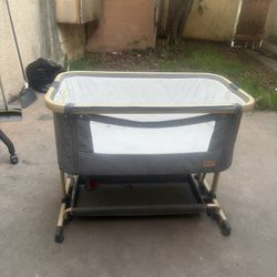 Baby Crib 