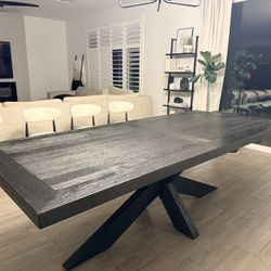 RH Dining Table 