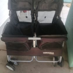 Pets And Paws 2 Seat Stroller